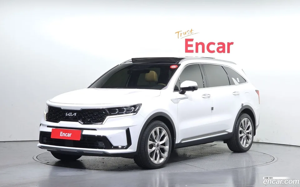 Kia Sorento 2.5T 2WD 2022 — фото 1, купить с доставкой в Москву
