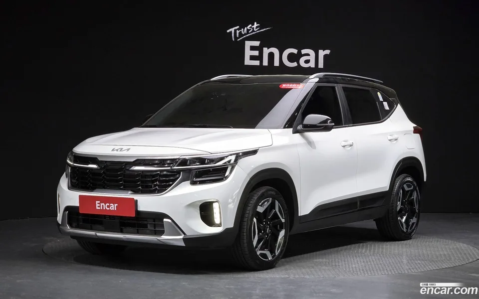 Kia Seltos 1.6 2WD 2024 — фото 1, купить с доставкой в Москву