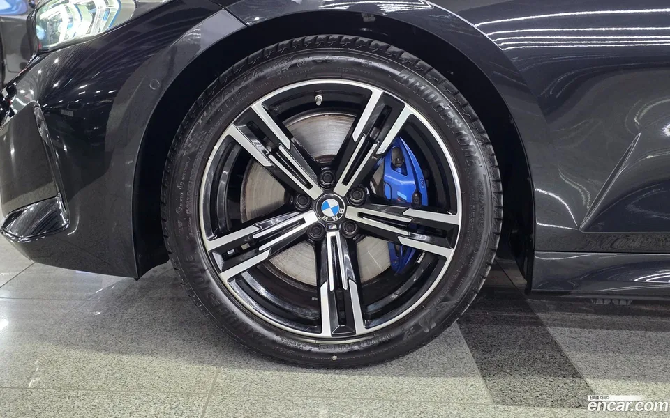 BMW 3 Series 320d M 2025 — миниатюра 5