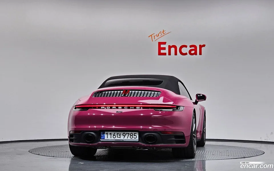 Porsche 911 (992) 2024 — миниатюра 4