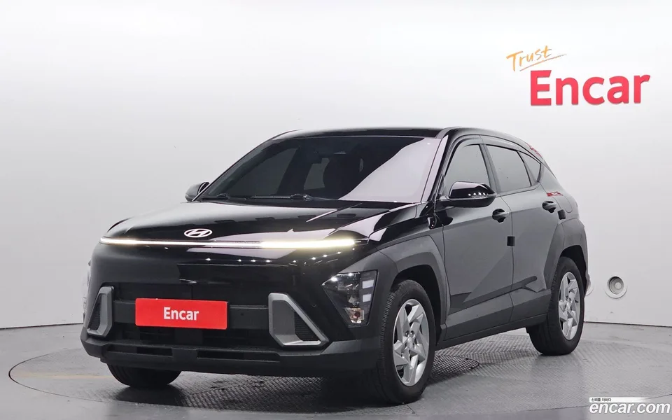 Hyundai Kona Hybrid 2024 — фото 1, купить с доставкой в Москву
