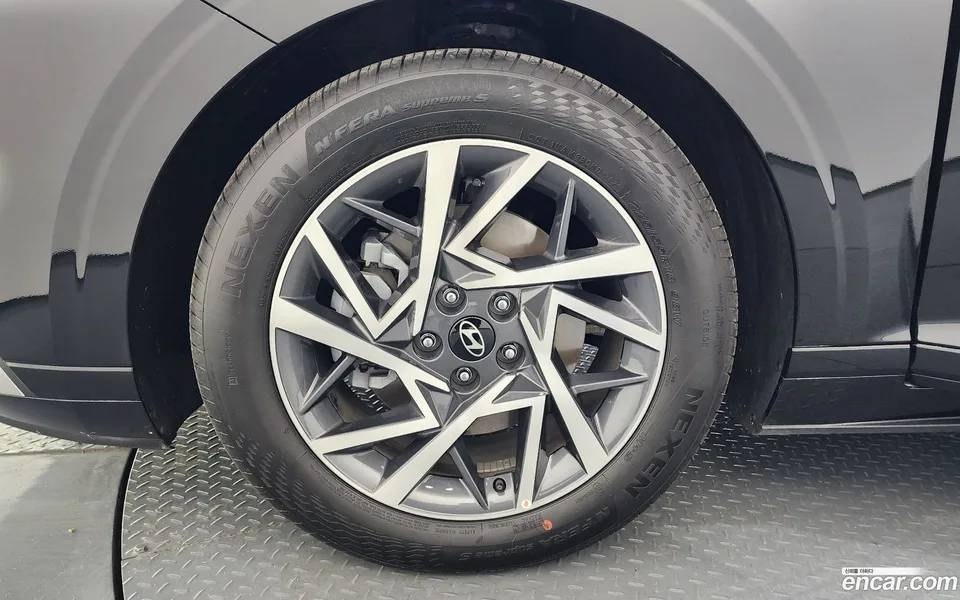 Hyundai Grandeur 2.5 2WD 2023 — миниатюра 5