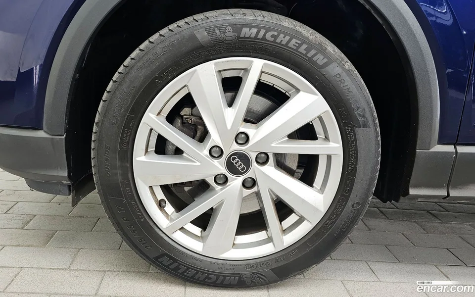 Audi Q2 35 TDI 2023 — миниатюра 5