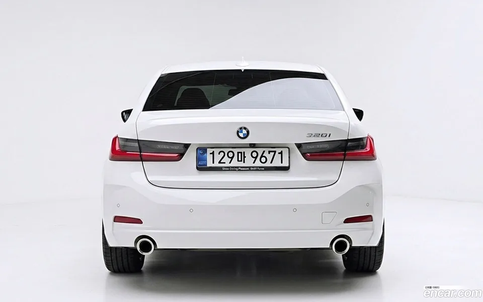 BMW 3 Series 320i 2025 — миниатюра 4
