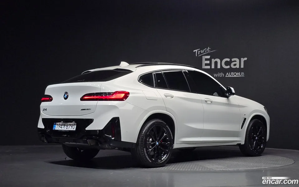 BMW X4 xDrive20i M 2025 — миниатюра 2