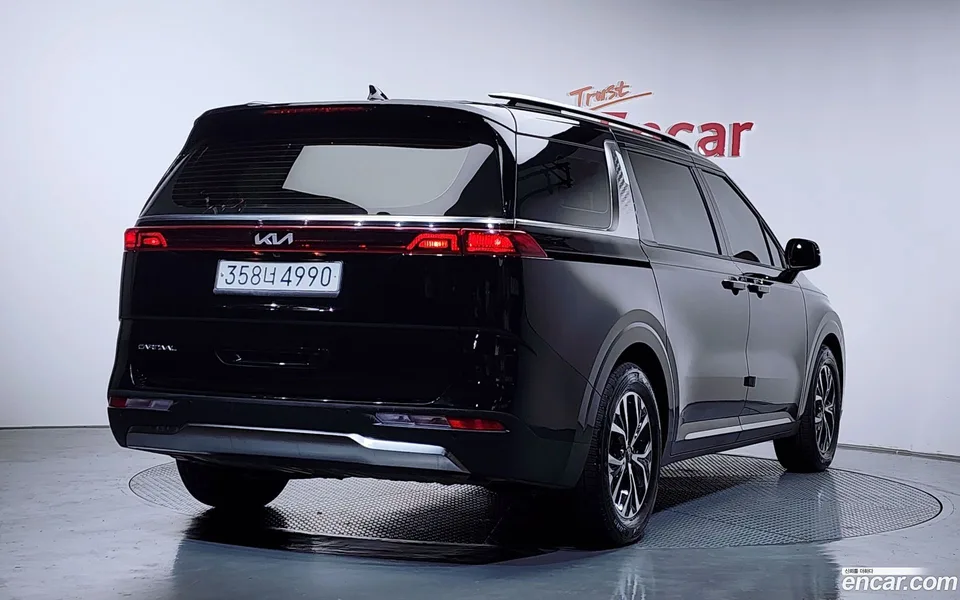 Kia Carnival 9 2023 — миниатюра 2