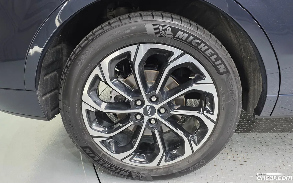 Lincoln Nautilus 2.0 AWD 2024 — миниатюра 5