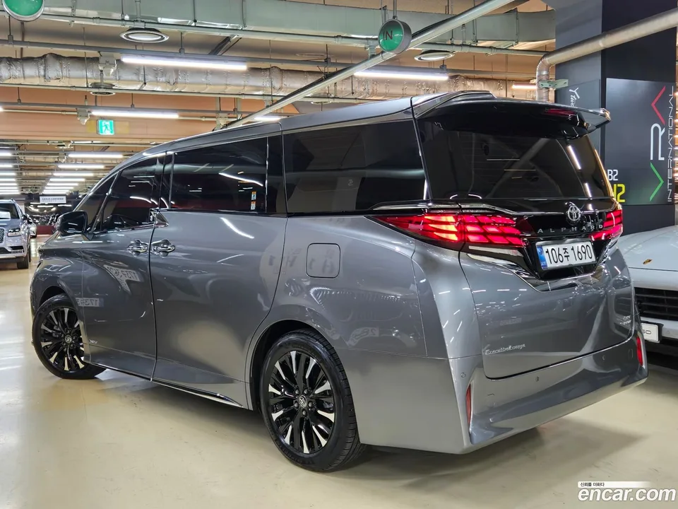 Toyota Alphard 2.5 HEV AWD 2025 — миниатюра 2