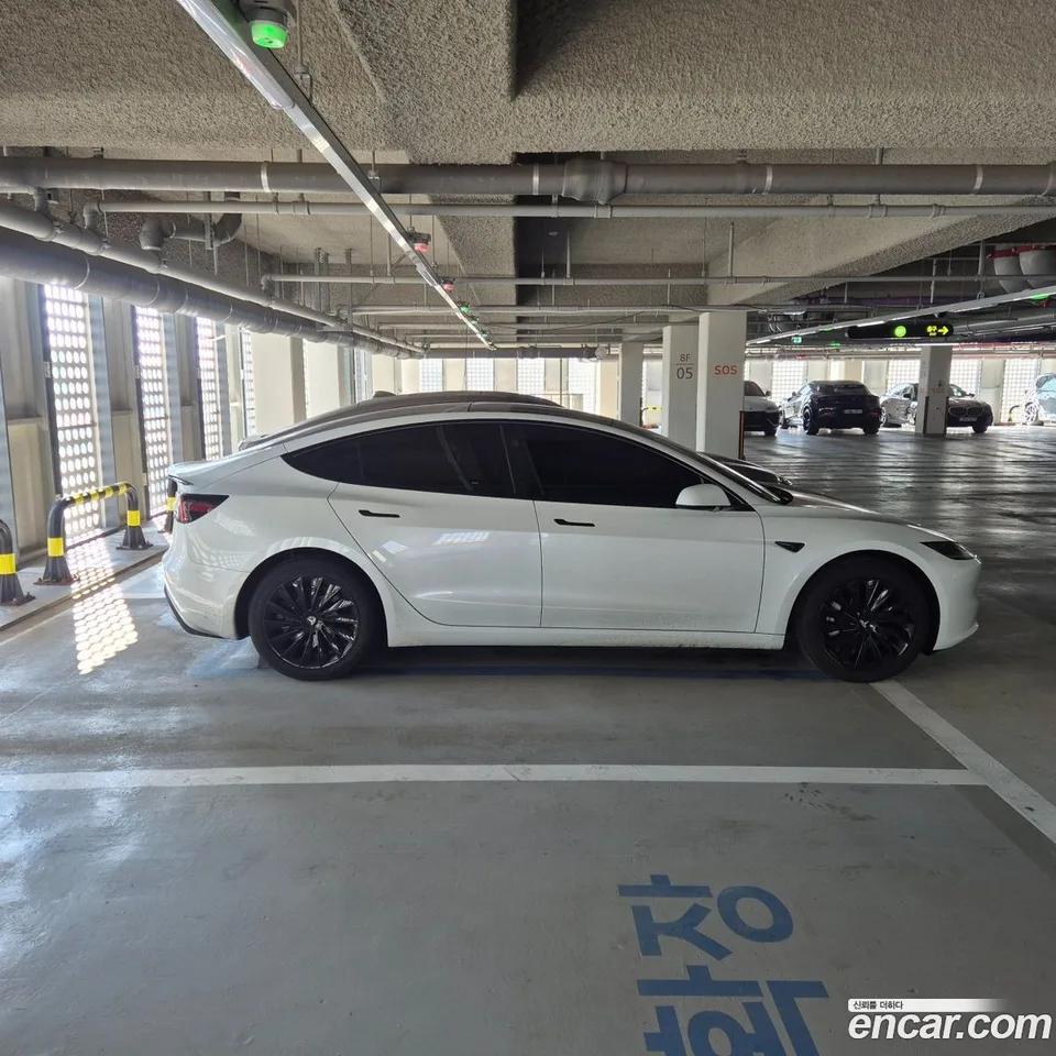Tesla Model 3 AWD 2025 — миниатюра 5