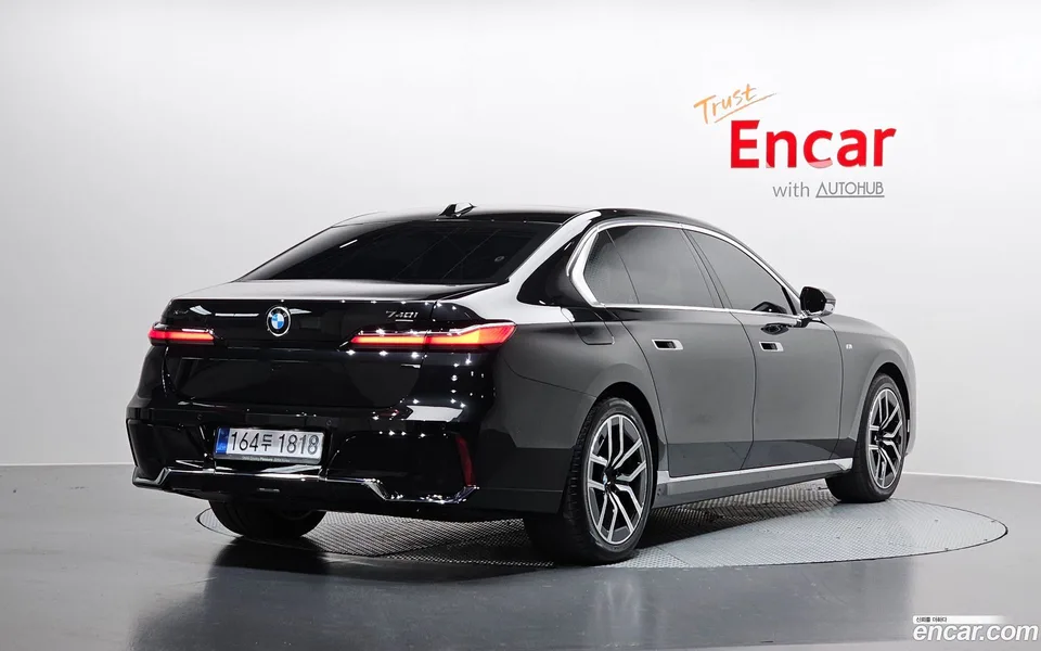 BMW 7 Series 740i xDrive M 2025 — миниатюра 2