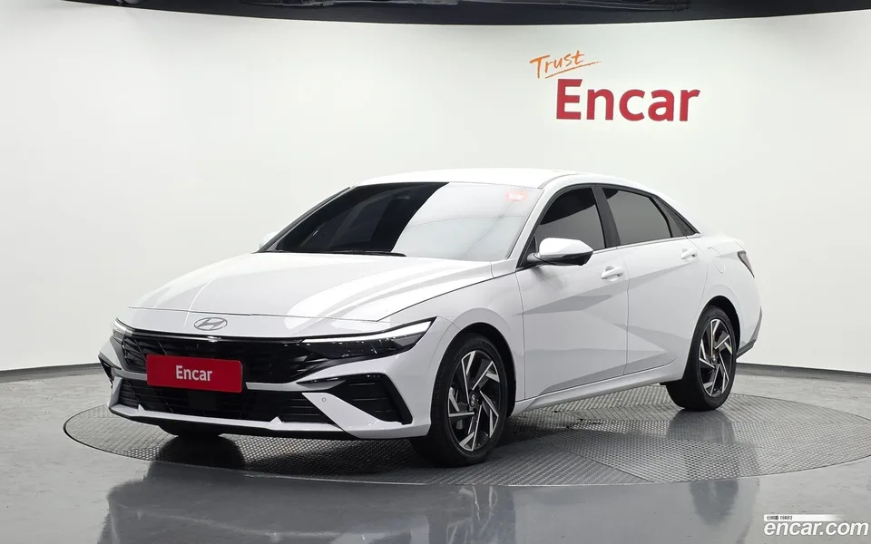 Hyundai Avante CN7 1.6 2023 — фото 1, купить с доставкой в Москву