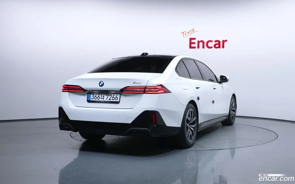 BMW 5 Series 520i M 2025 — миниатюра 4