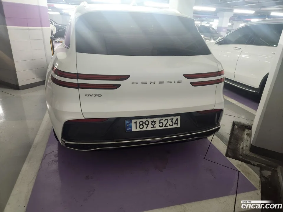 Genesis GV70 2.5T 2WD 2025 — миниатюра 5