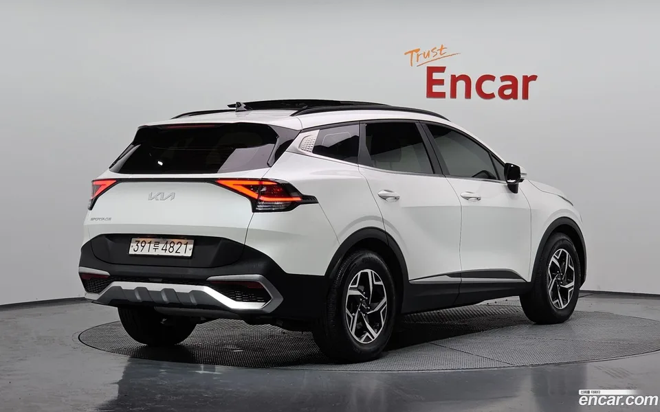 Kia Sportage 1.6 2WD 2022 — миниатюра 2