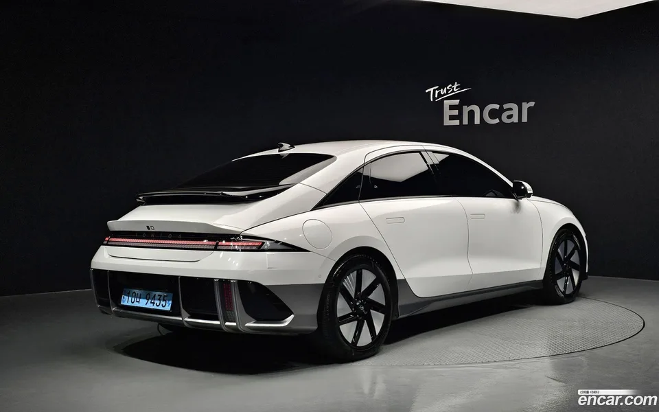 Hyundai Ioniq 6 AWD 2022 — миниатюра 2