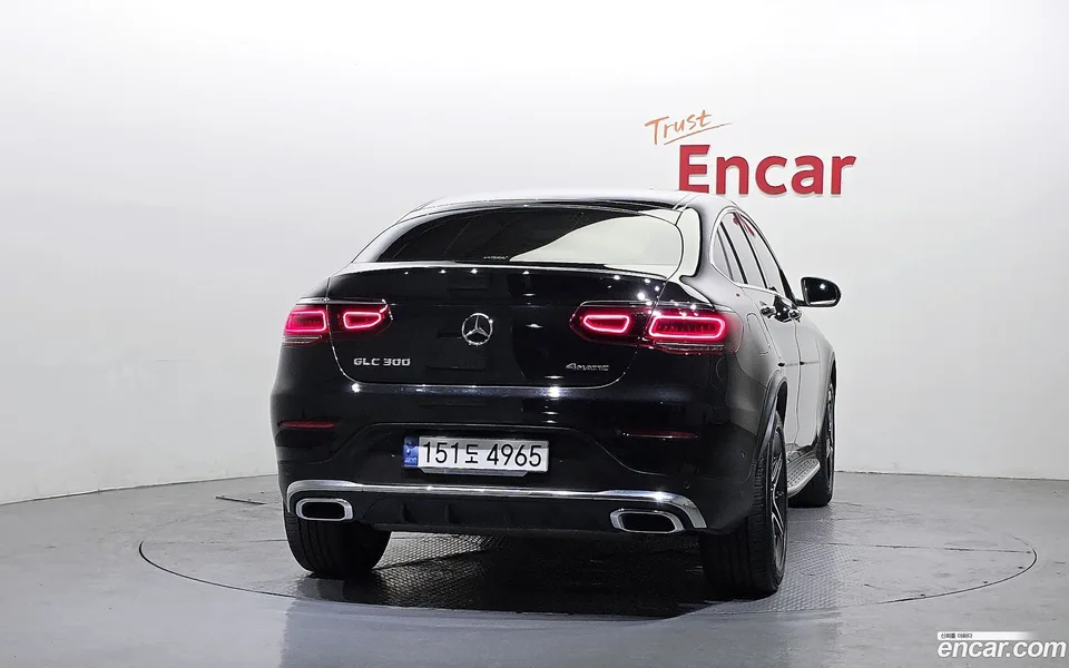 Mercedes-Benz GLC-Class GLC300 4MATIC 2023 — миниатюра 4