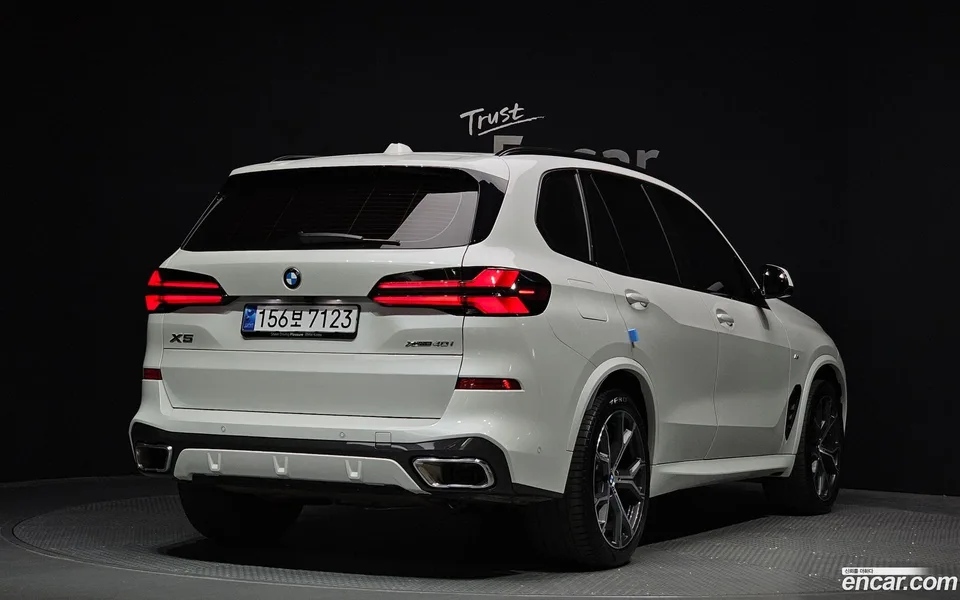 BMW X5 xDrive 40i M 2025 — миниатюра 2