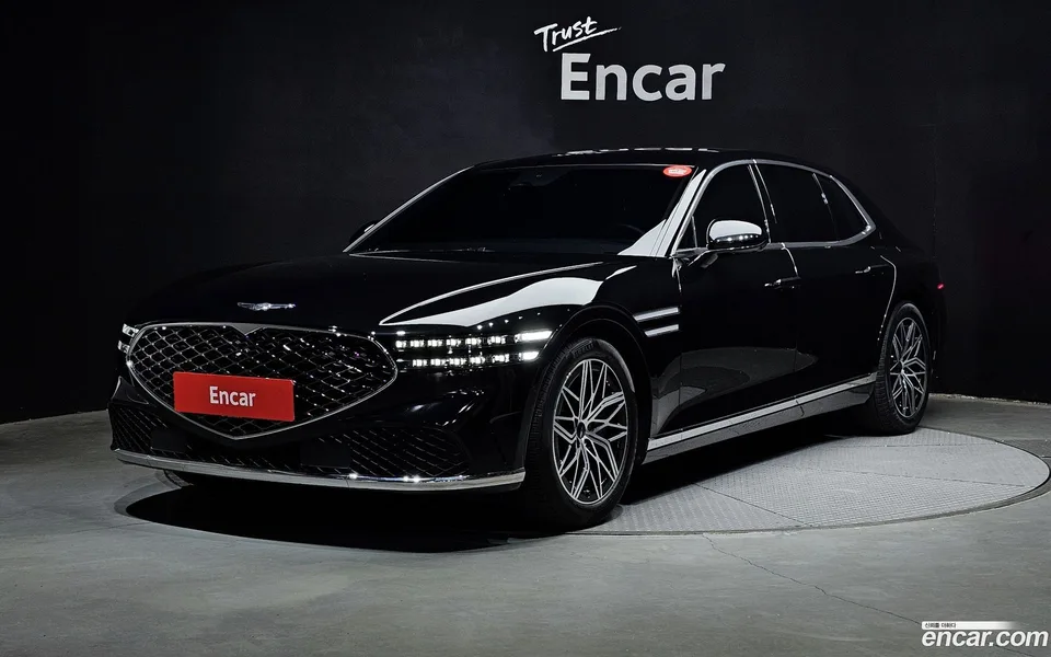 Genesis G90 3.5 2WD 2023 — фото 1, купить с доставкой в Москву