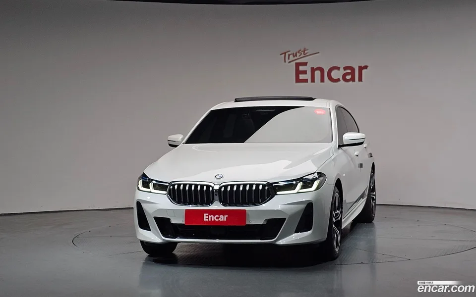 BMW 6 Series GT 630i xDrive M 2024 — миниатюра 3