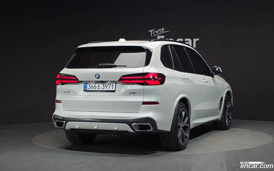 BMW X5 xDrive 40i M 2025 — миниатюра 2