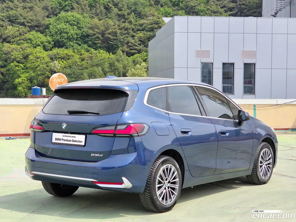 BMW 2 Series Active Tourer 218d 2022 — миниатюра 2
