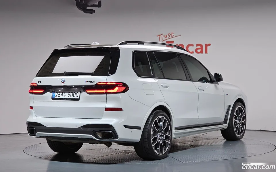 BMW X7 xDrive 40i M 7 2025 — миниатюра 2