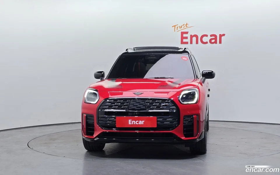 MINI Cooper S Countryman ALL4 JCW 2025 — миниатюра 3