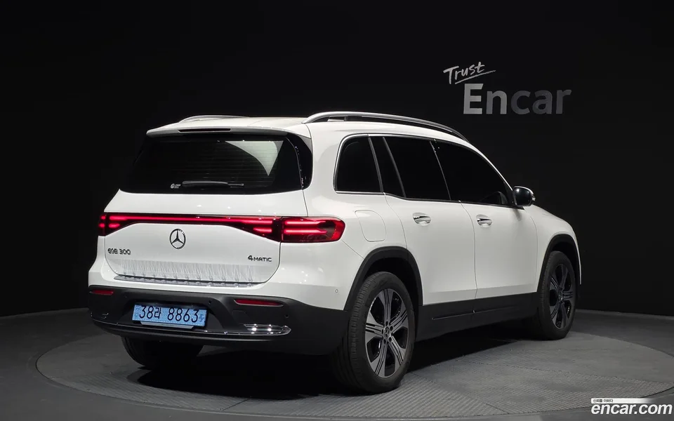 Mercedes-Benz EQB EQB300 4MATIC 2026 — миниатюра 2