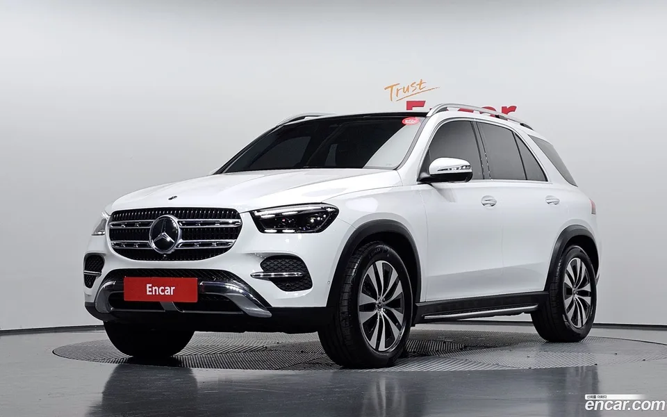 Mercedes-Benz GLE-Class GLE350 4MATIC 2025 — фото 1, купить с доставкой в Москву