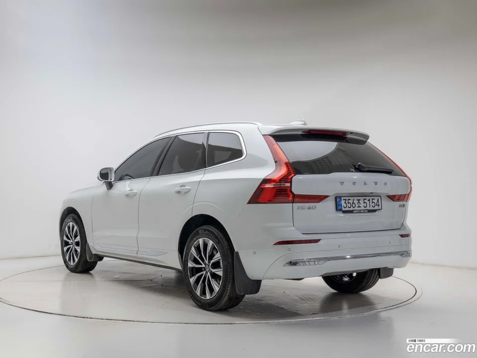 Volvo XC60 B5 2025 — миниатюра 2