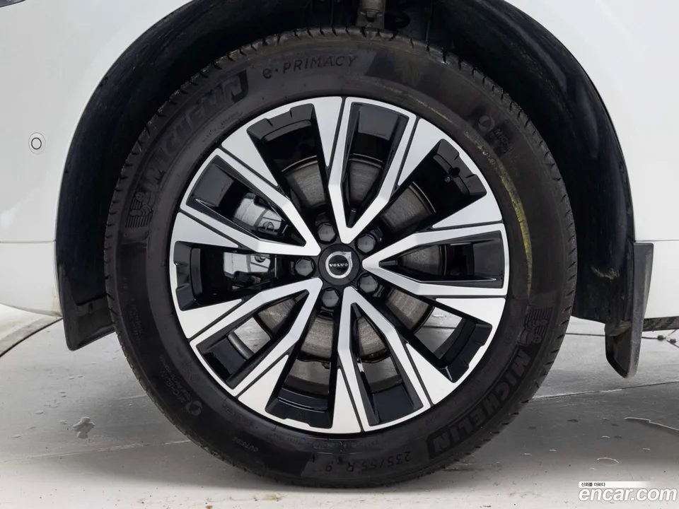Volvo XC60 B5 2025 — миниатюра 5