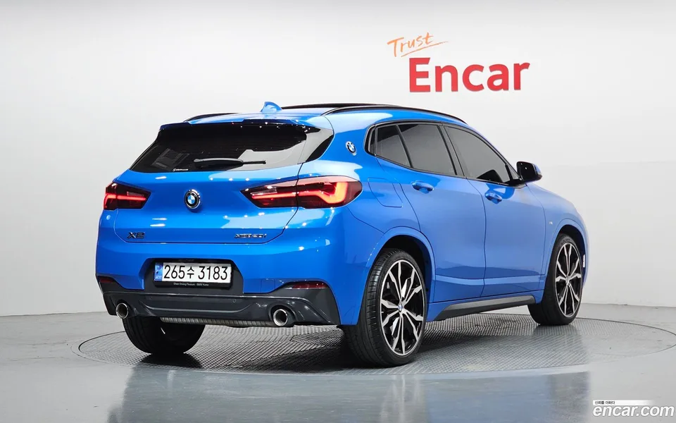 BMW X2 xDrive20i M 2022 — миниатюра 2