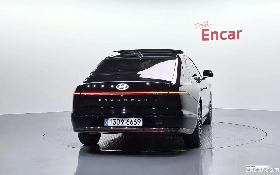 Hyundai Grandeur 2.5 2WD 2023 — миниатюра 4