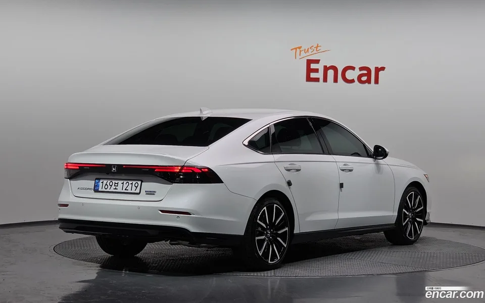 Honda Accord 2.0 2024 — миниатюра 2