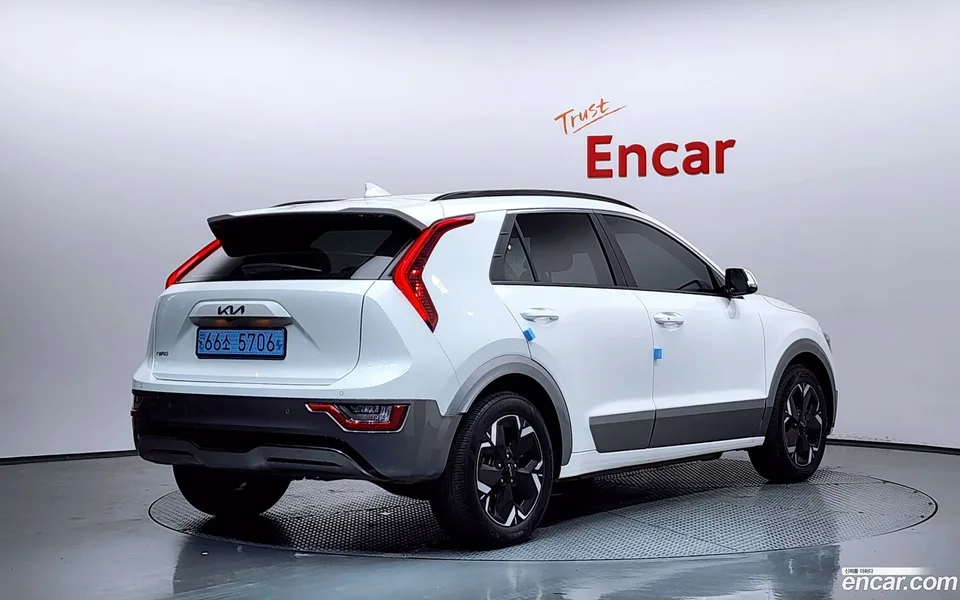 Kia Niro EV 2024 — миниатюра 2