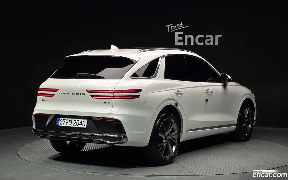 Genesis GV70 2.5T AWD 2025 — миниатюра 2