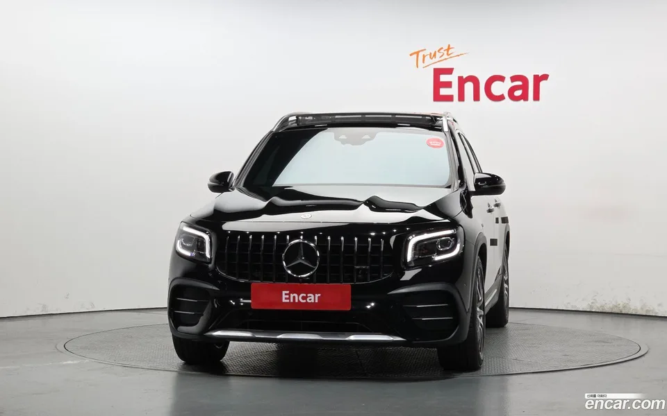 Mercedes-Benz GLB-Class AMG GLB35 4MATIC 2022 — миниатюра 3