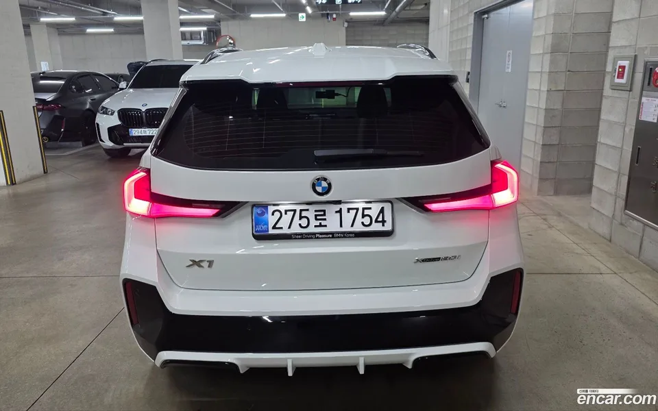 BMW X1 xDrive 20i M 2025 — миниатюра 3