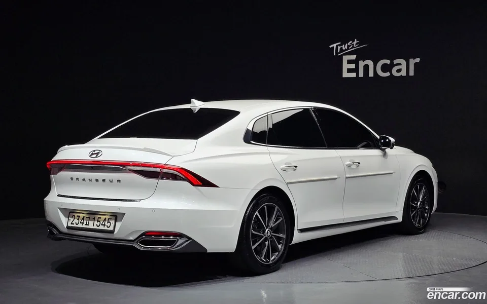 Hyundai Grandeur IG 2.5 2022 — миниатюра 2