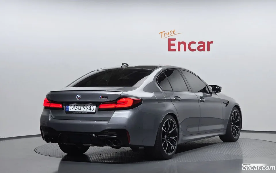 BMW M5 M5 2023 — миниатюра 2