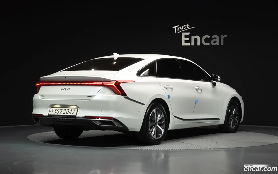 Kia K8 Hybrid 2022 — миниатюра 2