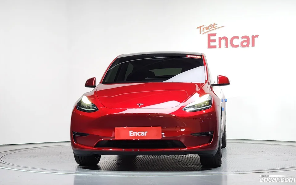 Tesla Model Y AWD 2024 — миниатюра 3
