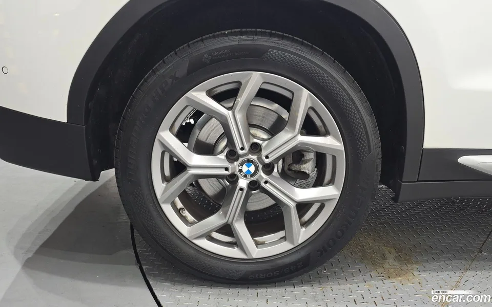 BMW X3 xDrive 20i 2023 — миниатюра 5