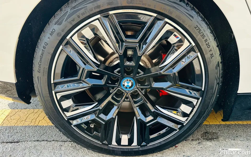 BMW i5 M60 xDrive 2024 — миниатюра 2