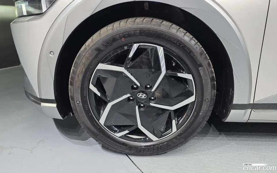 Hyundai Ioniq 5 2024 — миниатюра 5