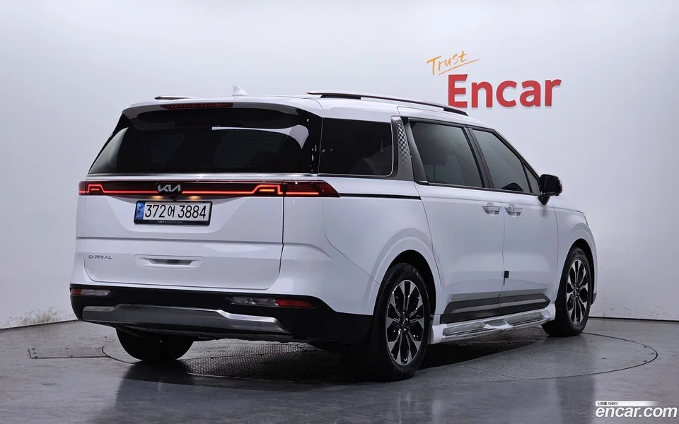 Kia Carnival 9 2023 — миниатюра 2