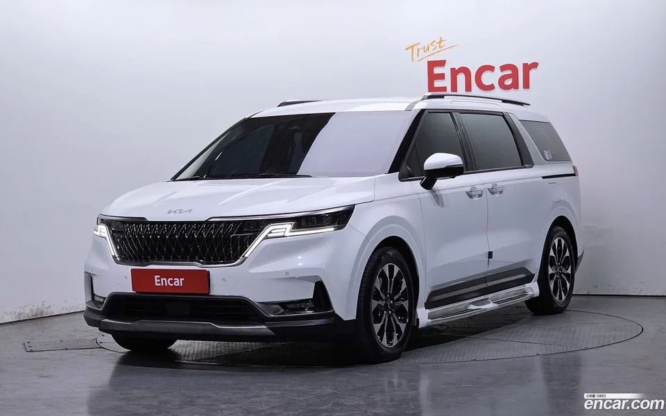 Kia Carnival 9 2023 — фото 1, купить с доставкой в Москву