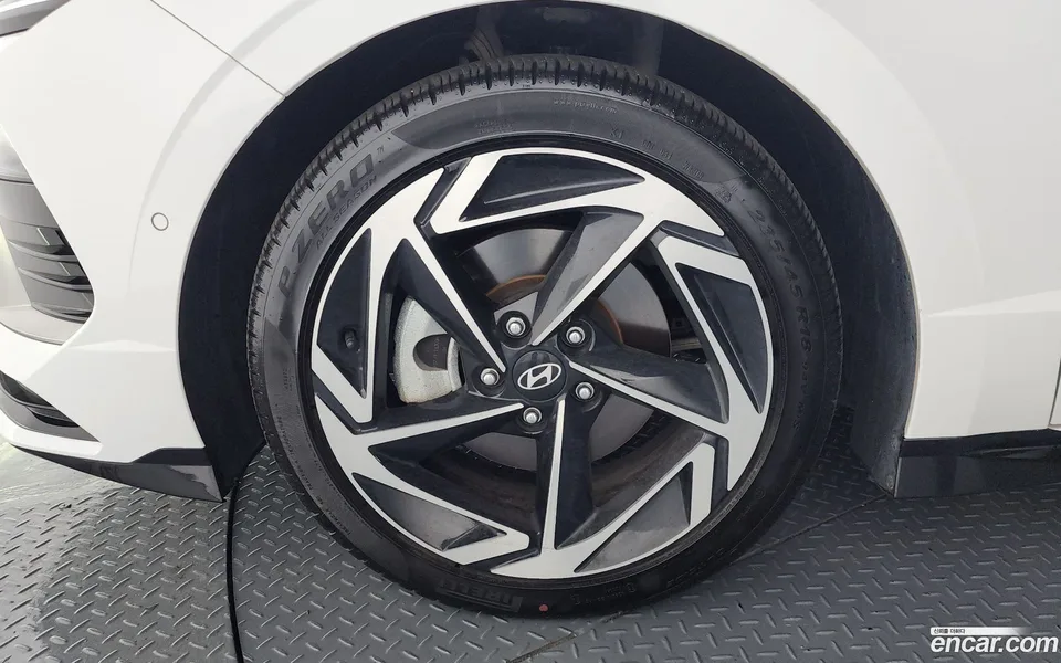 Hyundai Sonata The Edge Hybrid 2023 — миниатюра 5