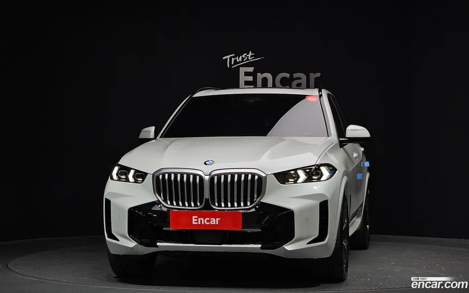 BMW X5 xDrive 40i M 2025 — миниатюра 2