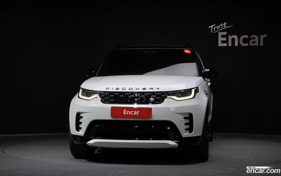 Land Rover Discovery D350 HSE 2025 — миниатюра 3